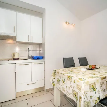 Andrea-2 By Interhome * 扎博里克