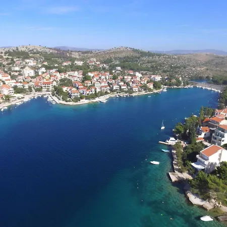 Andrea-2 By Interhome 公寓