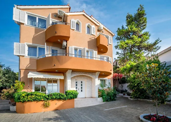 Andrea-2 By Interhome 公寓